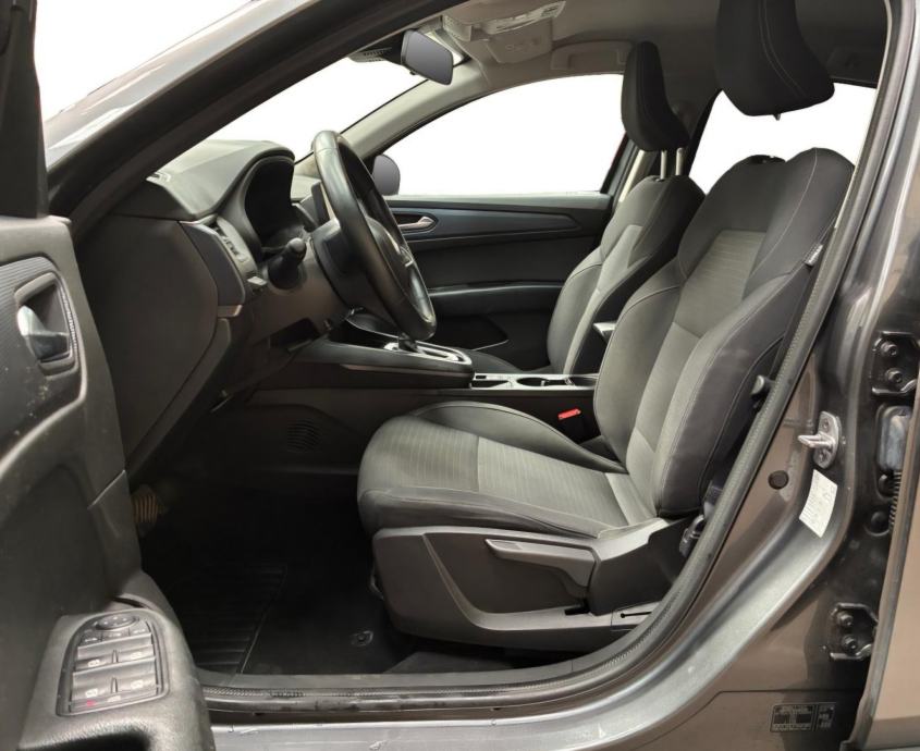 RENAULT MEGANE CONQUEST 1,6 E-TECH 145 HIBRID, SAMO 36.000 KM, JAMSTVO, fotografija 10