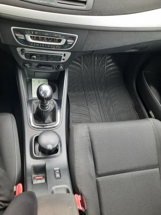 Pompe à Injection Pour Renault Mégane Coupé 1.9 DCI 105cv (2003) - Pièce D'occasion