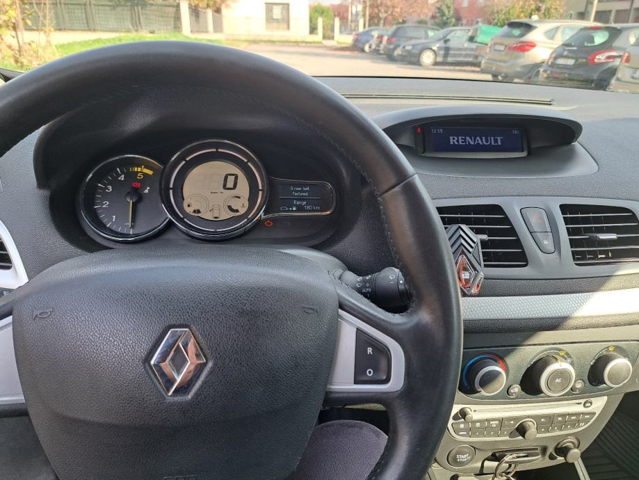 Renault Megane Coupe 1,5 dCi, fotografija 5