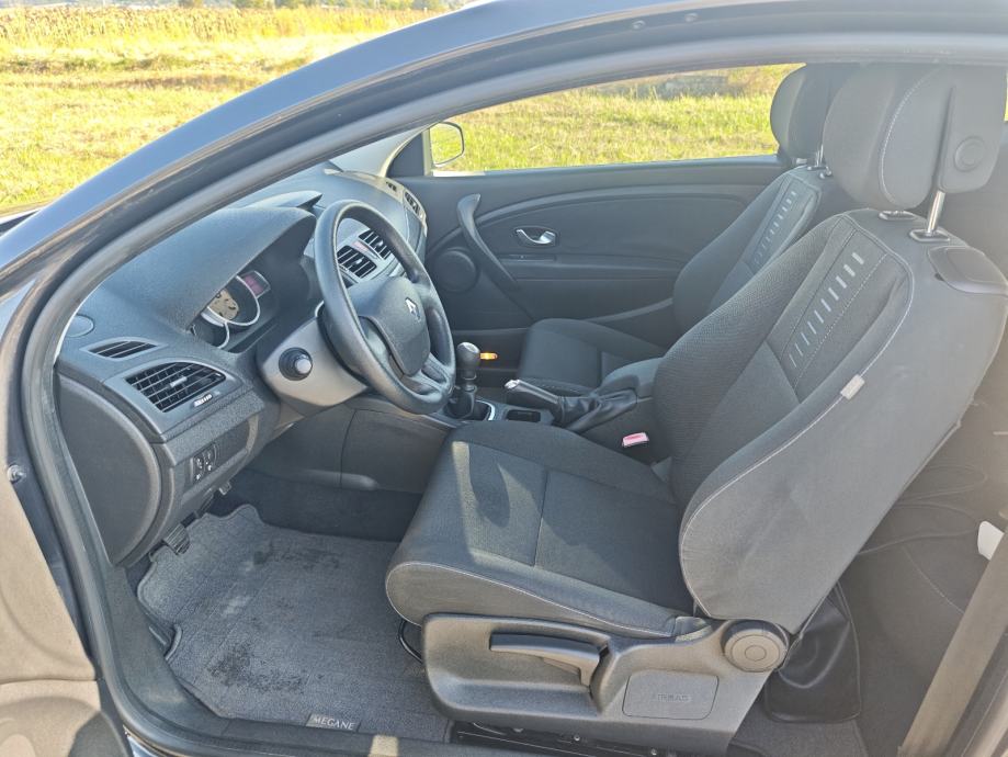 Renault Megane Coupe 1,5 dCi, fotografija 7