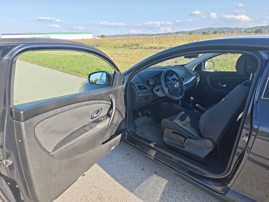 Renault Megane Coupe 1,5 dCi, fotografija 9