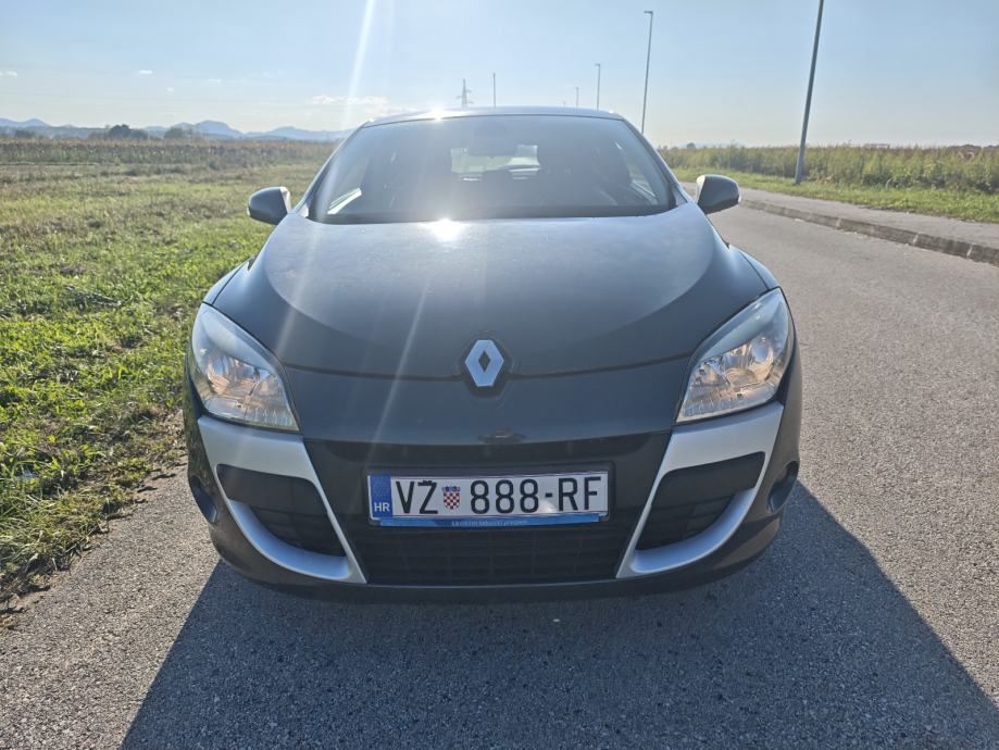 Renault Megane Coupe 1,5 dCi, fotografija 4