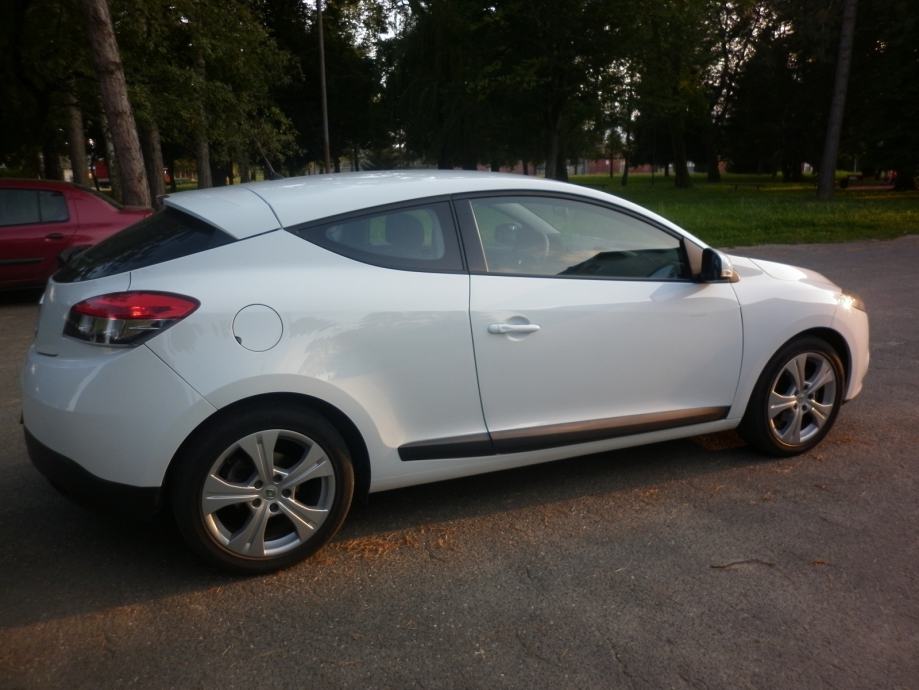 Renault Megane 1 6 Coupe Dynamique 2009