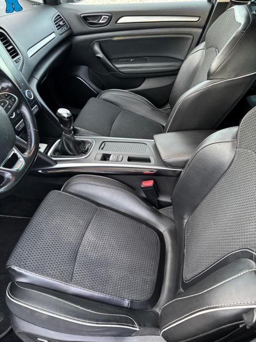 Renault Megane dCi 130 Bose edition, fotografija 12