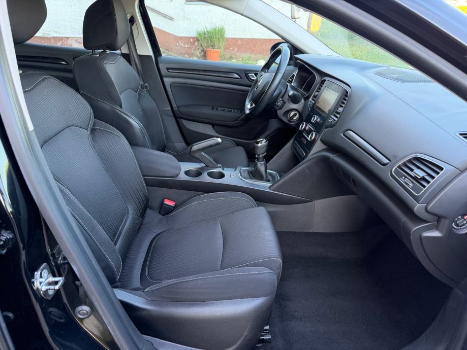 Renault Megane 1,2 TCe 130, fotografija 13