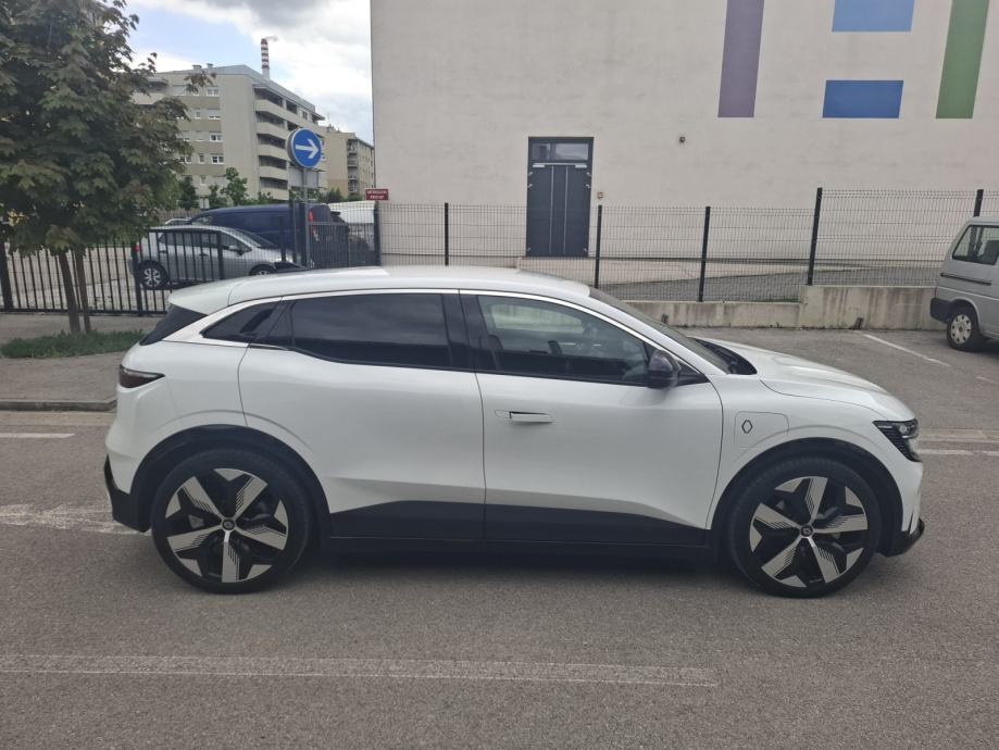 Renault Megane E-Tech EV60 Techno Optimal charge i Toplinska pumpa, pogled izvana - slika 2