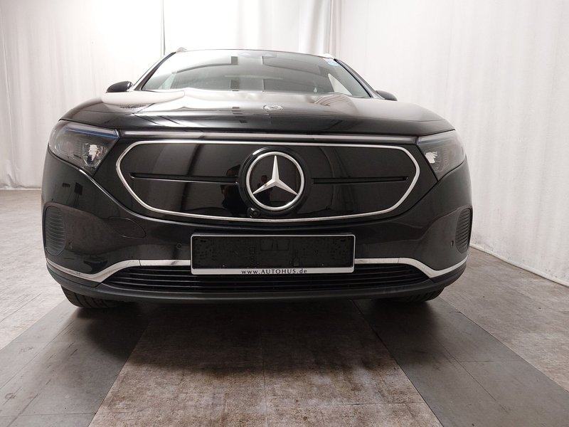 Mercedes-Benz EQA 250 Progressive • 360° kamera • ACC, fotografija 9