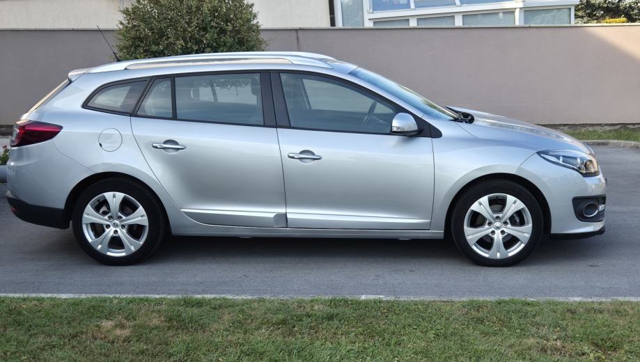 RENAULT MEGANE GRANDTOUR 1.5 DCI 110KS, REG 1G, ODRŽAVAN I SERVISIRAN, fotografija 2