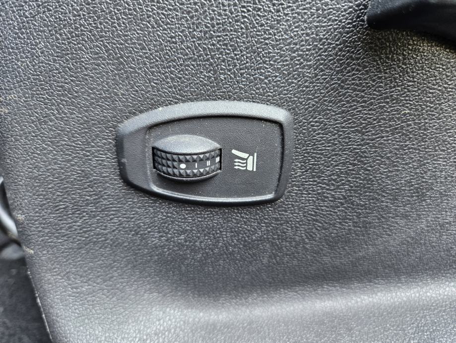 Renault Megane Grandtour 1.5 dCi 78 kW – 6 brzina – REG. 07/2027, fotografija 16