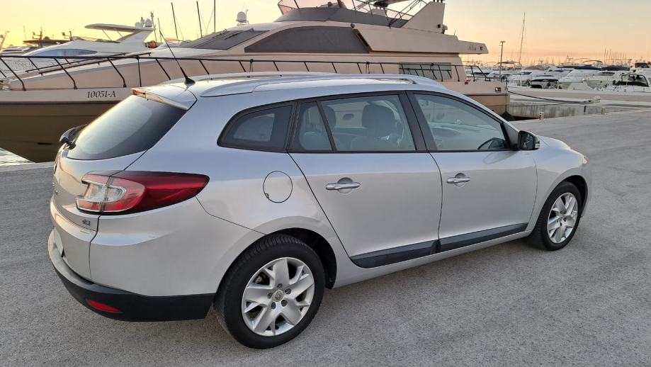Renault Megane 1,5 dCi. 81kw Šest brzina,⭐️KOMPLET SERVIS⭐️ Odličan, fotografija 5