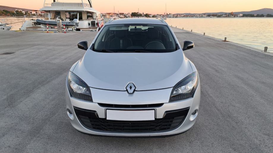 Renault Megane 1,5 dCi. 81kw Šest brzina,⭐️KOMPLET SERVIS⭐️ Odličan, fotografija 15