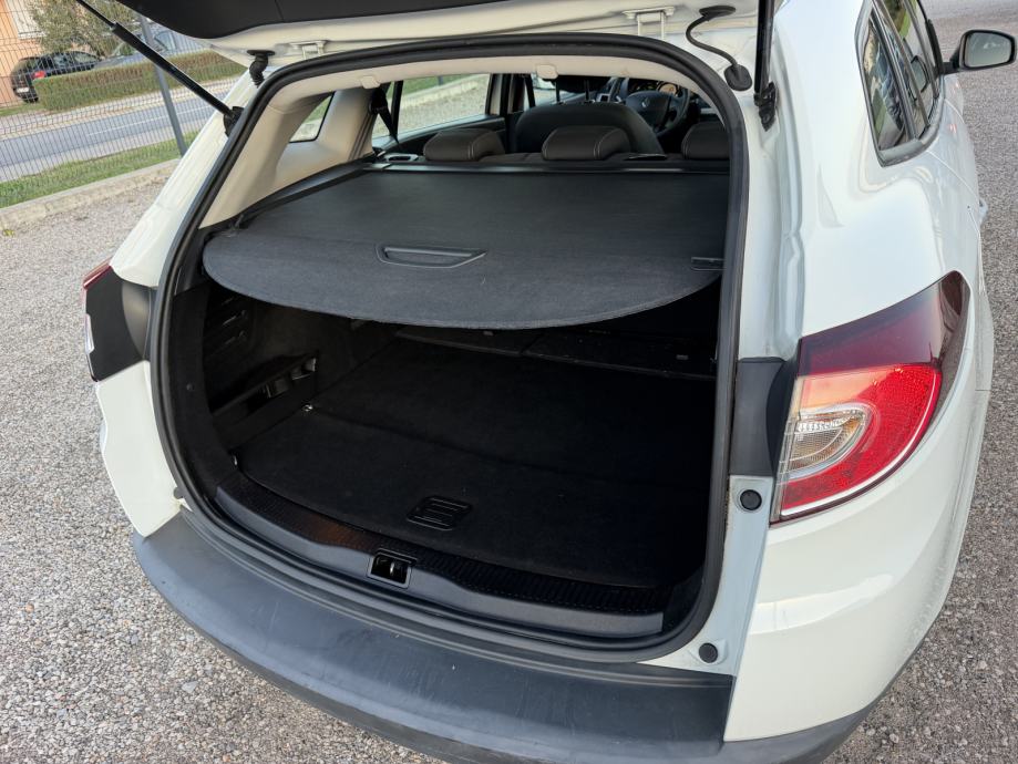 Renault Megane Grandtour 1,5 dCi - REG. GODINU DANA- GARANCIJA, fotografija 13