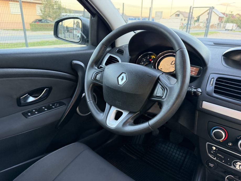 Renault Megane Grandtour 1,5 dCi - REG. GODINU DANA- GARANCIJA, fotografija 18