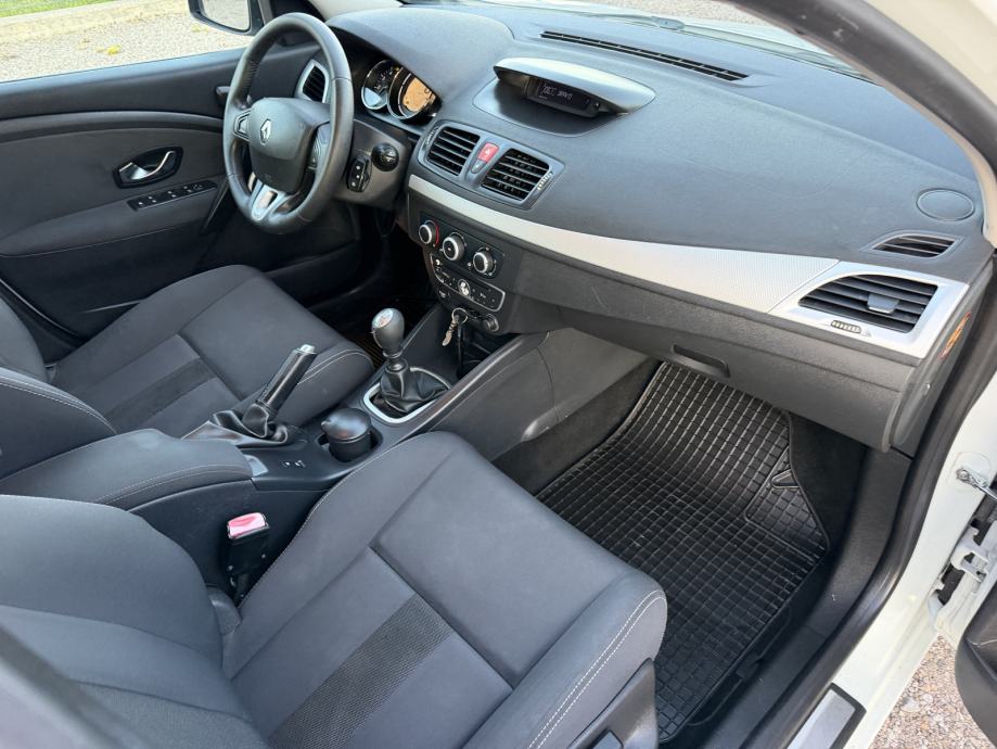 Renault Megane Grandtour 1,5 dCi - REG. GODINU DANA- GARANCIJA, fotografija 16