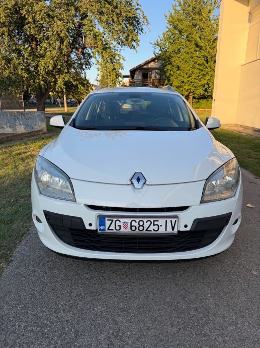RENAULT MEGANE GRANDTOUR 1.5 DCI, pogled izvana - slika 2
