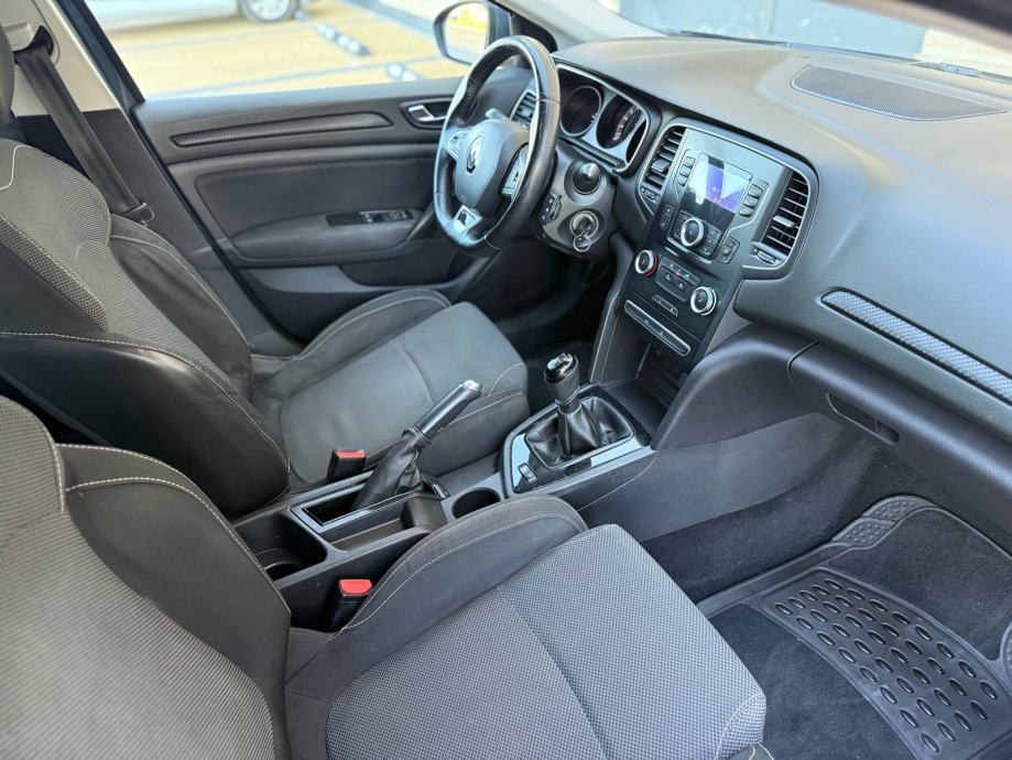Renault Megane Grandtour 1.5 dCi • ZEN OPREMA • 6 BRZINA • EURO 6 •, fotografija 17