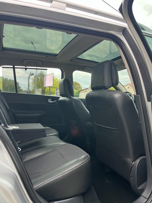 Renault Megane Grandtour 1,9 dCi 130ksSport “FULL OPREMA” kartice/rate, fotografija 9
