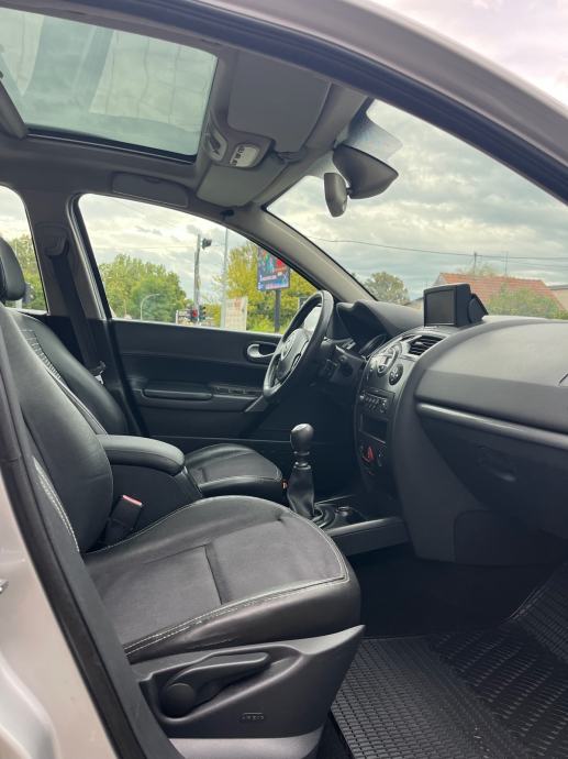 Renault Megane Grandtour 1,9 dCi 130ksSport “FULL OPREMA” kartice/rate, fotografija 7