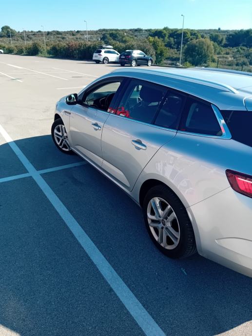 Renault Megane Grandtour dCi automatik, fotografija 4