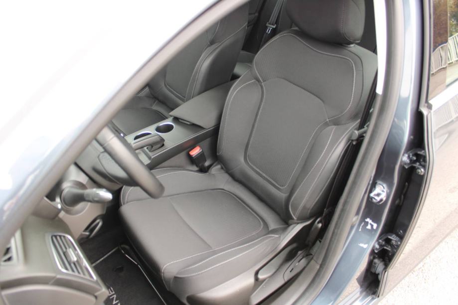 Renault Megane Grantour 1.5 dCi AUTOMATIK *NAVIGACIJA*, fotografija 11