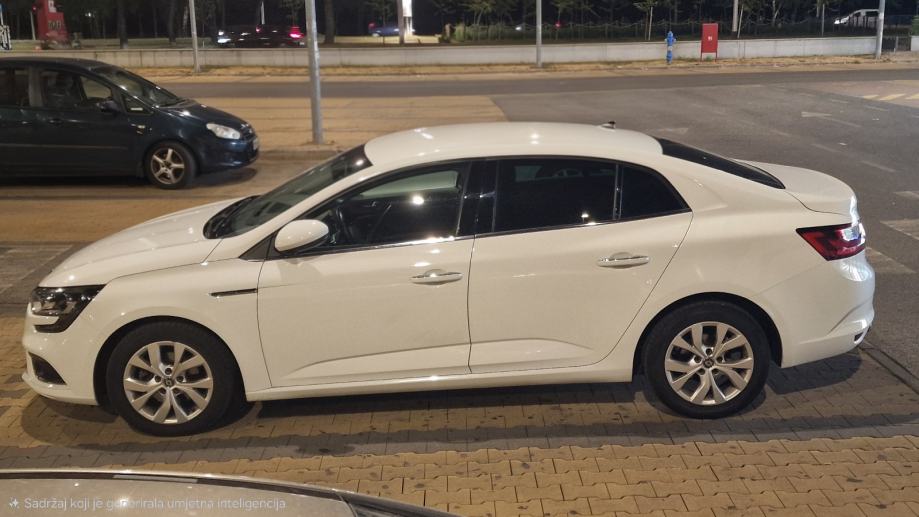 Renault Megane IV Sedan Limited edition, fotografija 4
