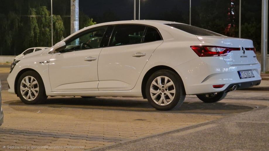 Renault Megane IV Sedan Limited edition, fotografija 2