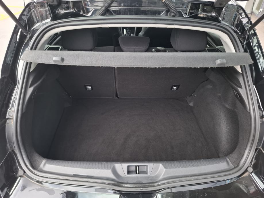 Renault Megane Limousine 1.3 16V - LEPO OHRANJEN - ZNANA SERVISNA ZGOD, fotografija 12