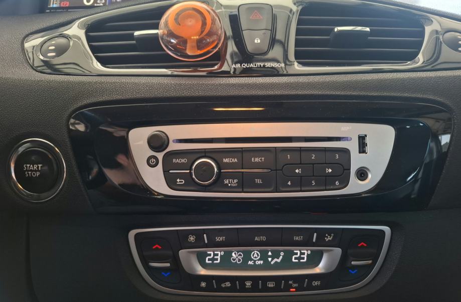 Renault Megane Scenic 1,6 DCI BOSE ALU NAVI 2xPDC KAMERA, fotografija 15