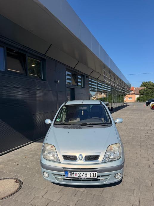 Renault Megane Scenic 1.6 - REGISTRIRAN 02/2027 - KLIMA - AUTOKREDIT, fotografija 9