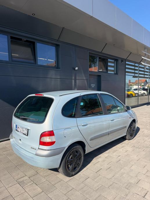 Renault Megane Scenic 1.6 - REGISTRIRAN 02/2027 - KLIMA - AUTOKREDIT, fotografija 6