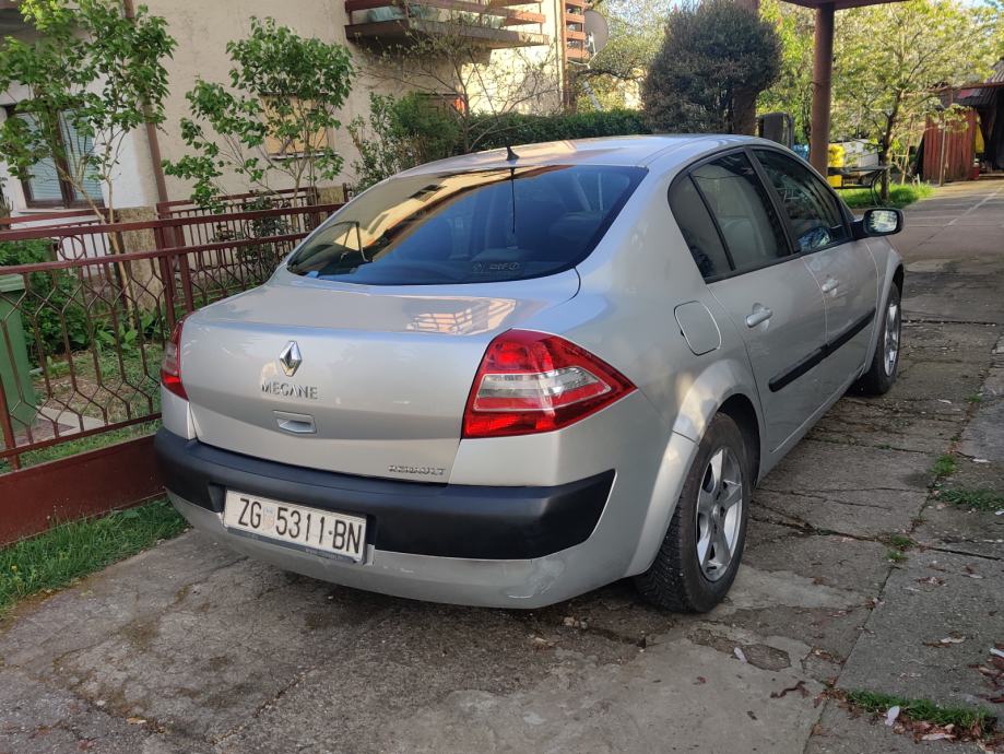 Renault Megane Sedan 1,5 dCi, fotografija 6