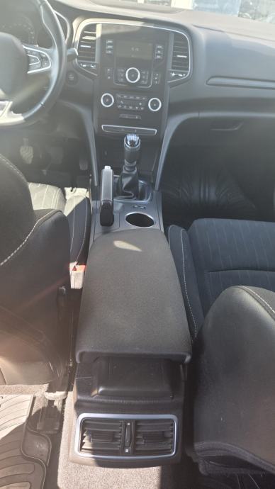 Renault Megane TCe 115, fotografija 6