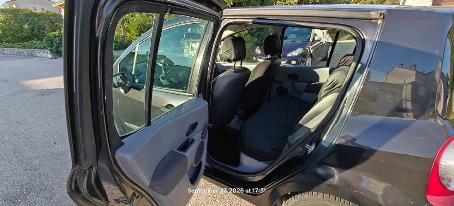 Renault Modus 1.2 (55 kW) 2006. – Napravljen veliki i mali servis, fotografija 8