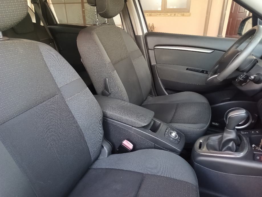 Renault Scenic 1,5 dCi automatik, fotografija 6