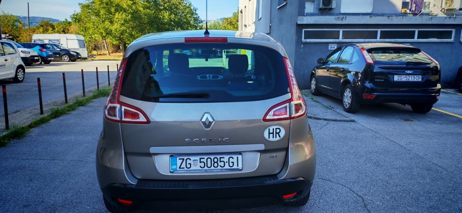 Renault Scenic 1,5 dCi ** NAPRAVLJEN VELIKI SERVIS** REG 1G, fotografija 11