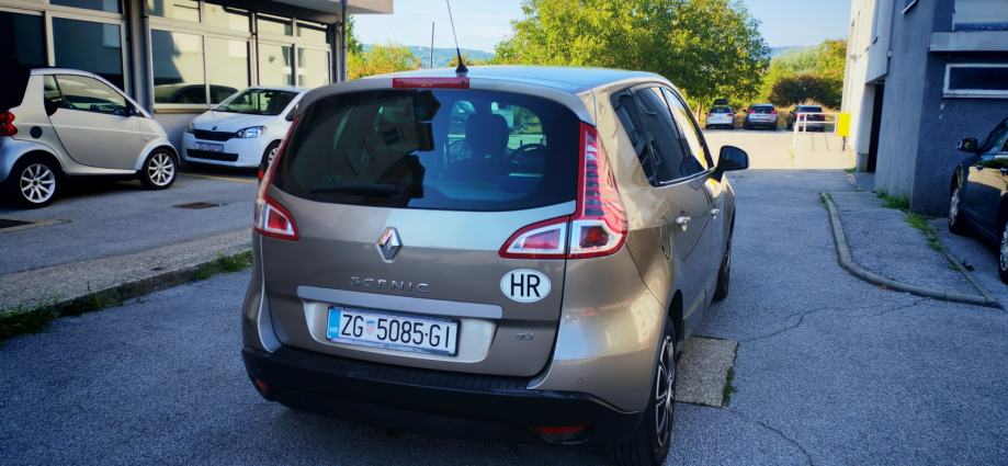 Renault Scenic 1,5 dCi ** NAPRAVLJEN VELIKI SERVIS** REG 1G, fotografija 10