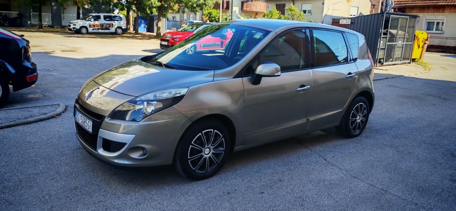 Renault Scenic 1,5 dCi ** NAPRAVLJEN VELIKI SERVIS** REG 1G, fotografija 18