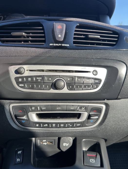 Renault Scenic 1,5 dCi •Prilagođen za invalide•, fotografija 12