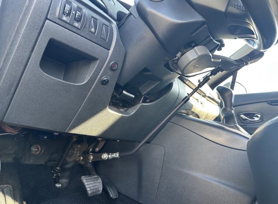 Renault Scenic 1,5 dCi •Prilagođen za invalide•, fotografija 14