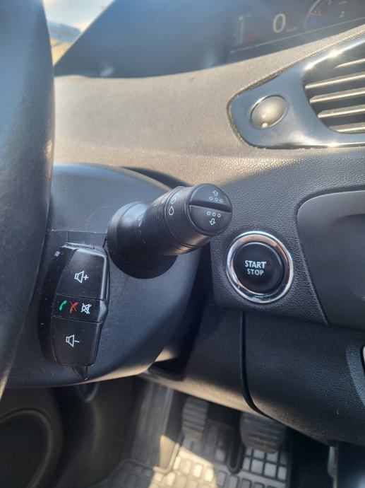 Renault Scenic 1.5dci 2015g., fotografija 12