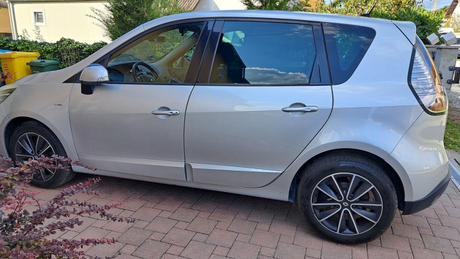 Renault Scenic 1.6 dci BOSE edition, fotografija 2