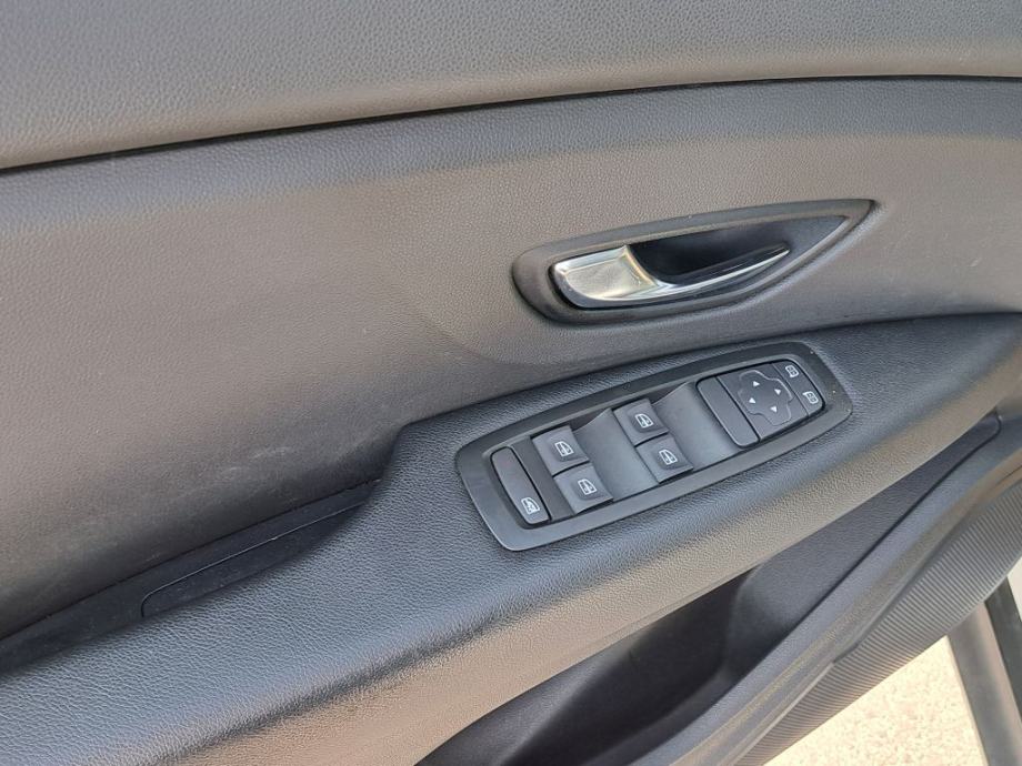 Renault Scenic 1.7 Blue dCi, fotografija 11