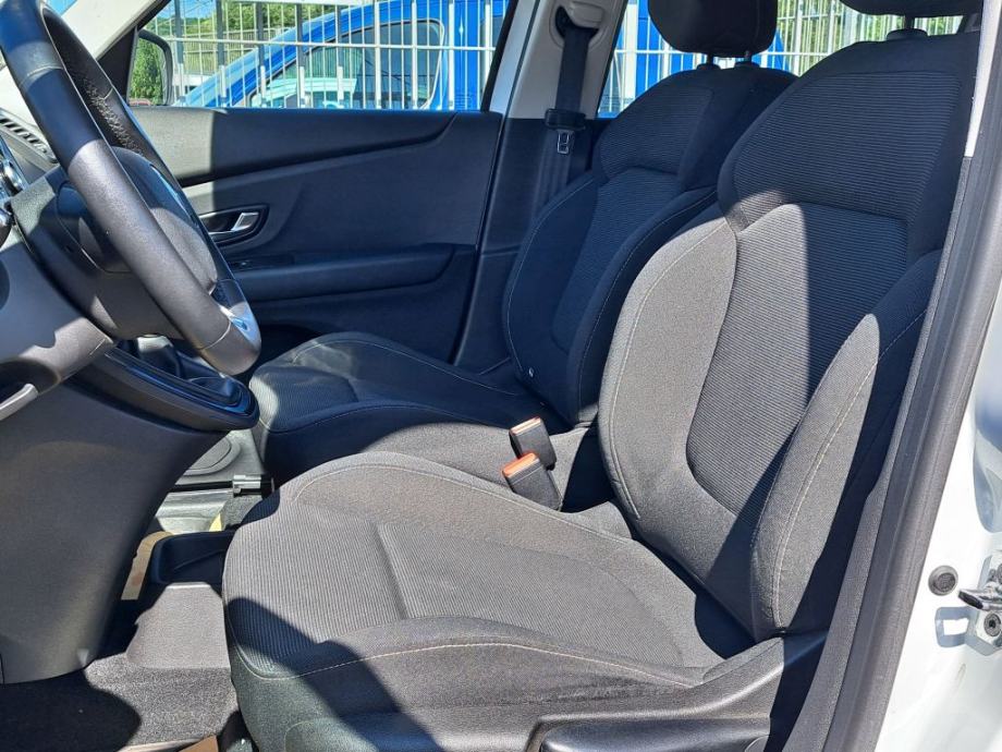 Renault Scenic 1.7 Blue dCi, fotografija 16