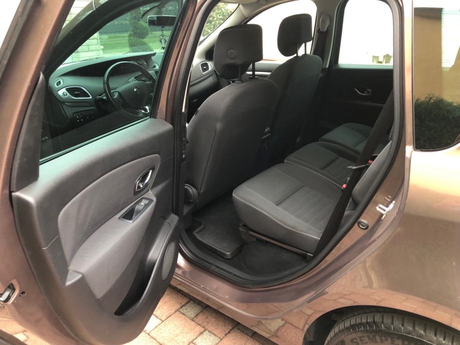 Renault Scenic 1.5 dCi 110 Limited,klima,temp,senzori,reg.do 02/2027., fotografija 10
