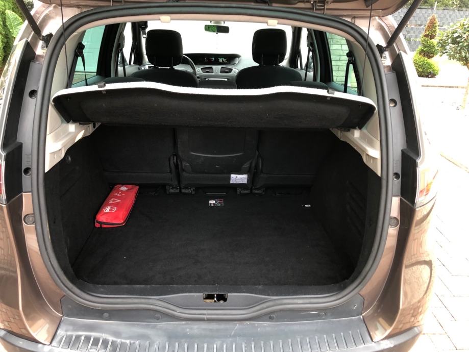 Renault Scenic 1.5 dCi 110 Limited,klima,temp,senzori,reg.do 02/2027., fotografija 12