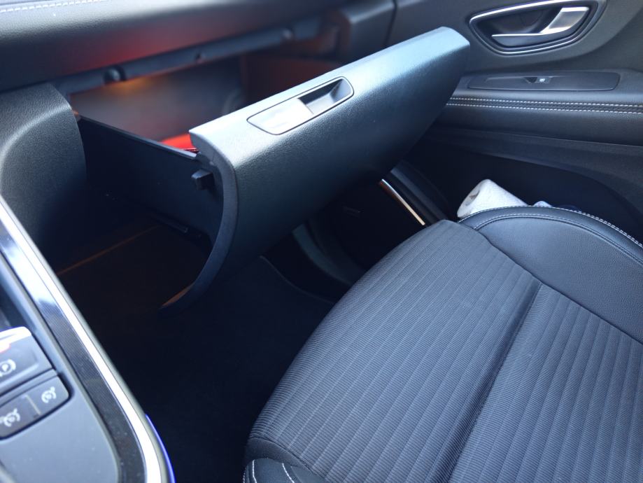 Renault Scenic dCi 130, fotografija 10