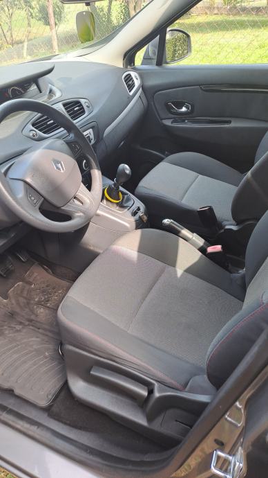 Renault Scenic dCi 95, fotografija 10