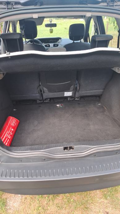 Renault Scenic dCi 95, fotografija 13