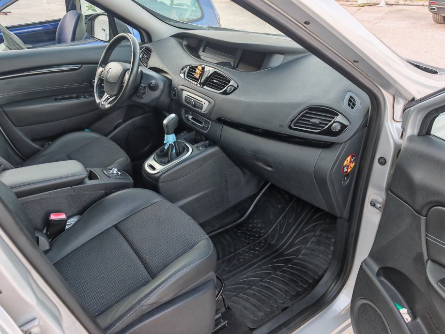 Renault Scenic dCi automatik, fotografija 8