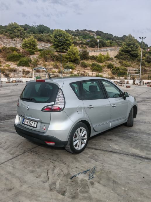 Renault Scenic dCi automatik, fotografija 2